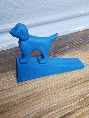 Pearl Essence Blue Dog Doorstop